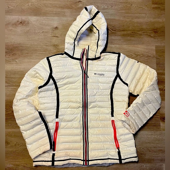 Ladies Columbia winter coat in great condition size is XL - Picture 1 of 3
